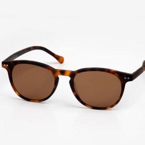 NWT Love Your Melon Rounded Polarized Sunglasses w/ Case - Tortoise/Matte Brown